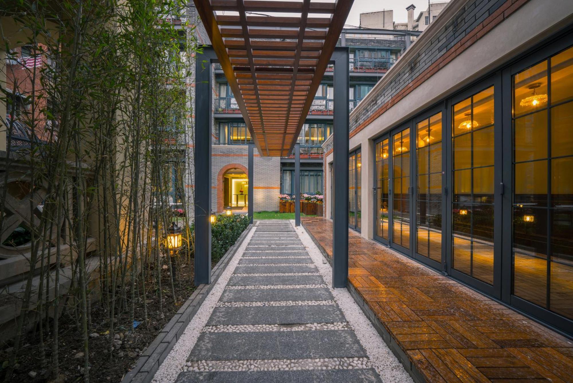Shanghai Huaihai Mansion Екстериор снимка